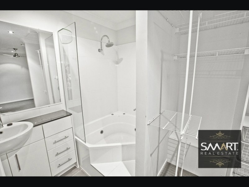 7/8 Alexandrina Drive, Varsity Lakes QLD 4227