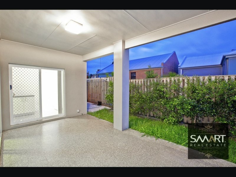 7/8 Alexandrina Drive, Varsity Lakes QLD 4227