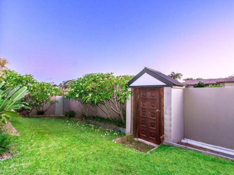 69 Arnold Palmer Drive, Parkwood QLD 4214