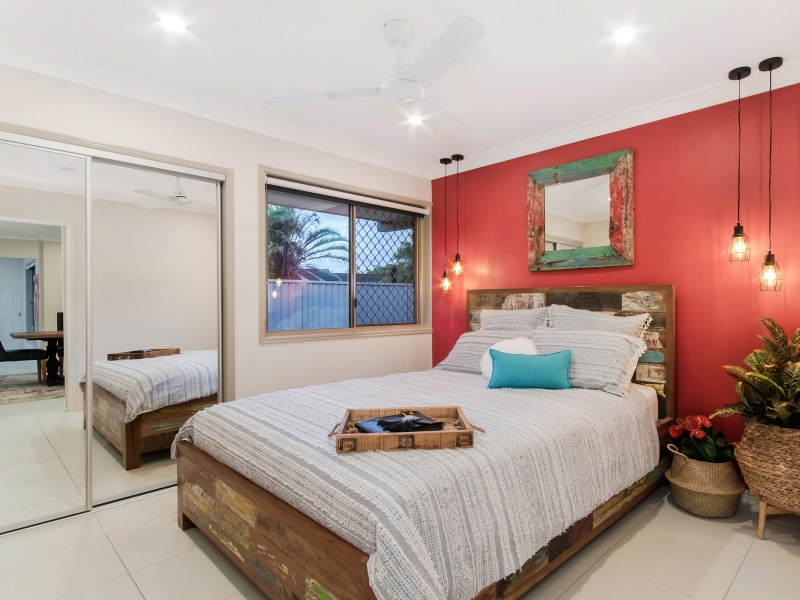 62 Kawana Crescent, Ashmore QLD 4214