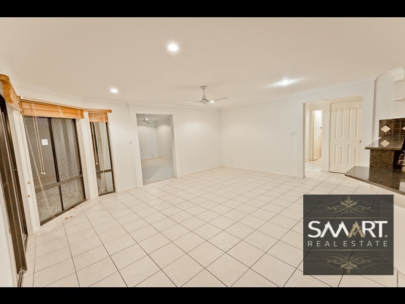 55 Arun Drive, Arundel QLD 4214