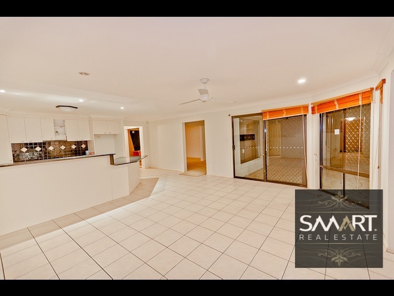 55 Arun Drive, Arundel QLD 4214