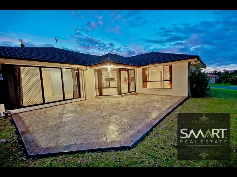 55 Arun Drive, Arundel QLD 4214