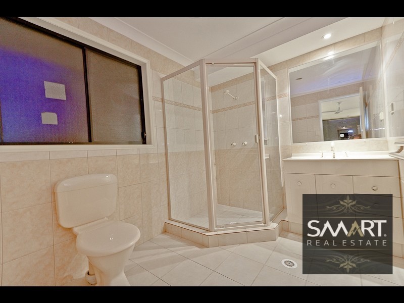 55 Arun Drive, Arundel QLD 4214