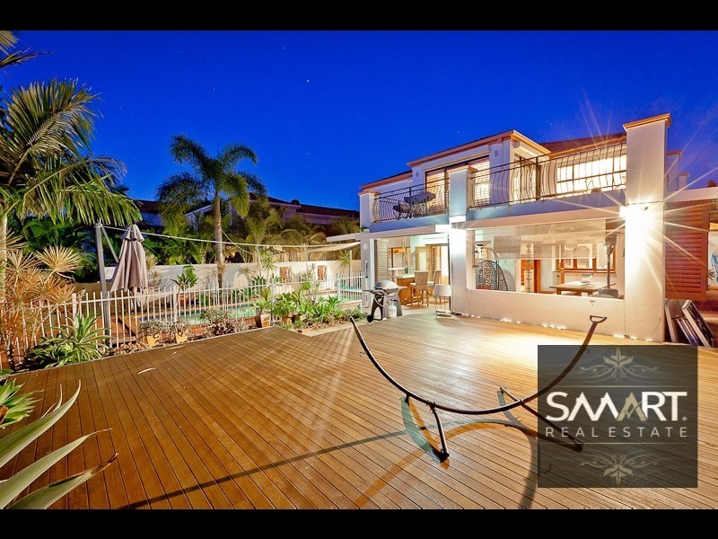 39 Meadowview Drive, Carrara QLD 4211