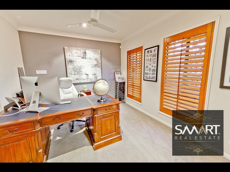 39 Meadowview Drive, Carrara QLD 4211