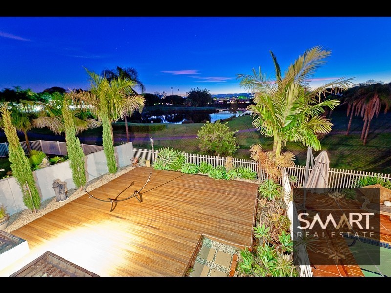 39 Meadowview Drive, Carrara QLD 4211