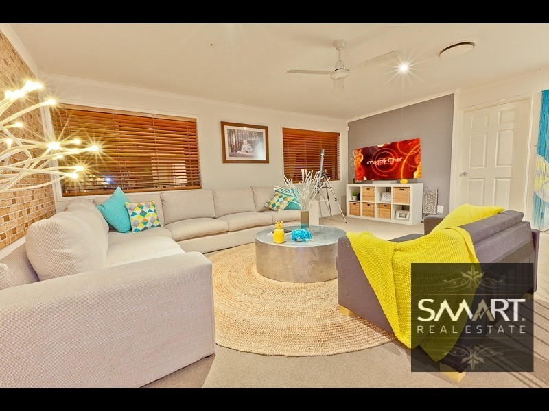 39 Meadowview Drive, Carrara QLD 4211