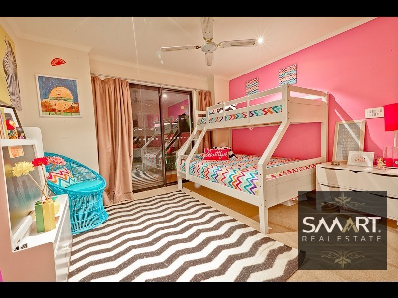 39 Meadowview Drive, Carrara QLD 4211