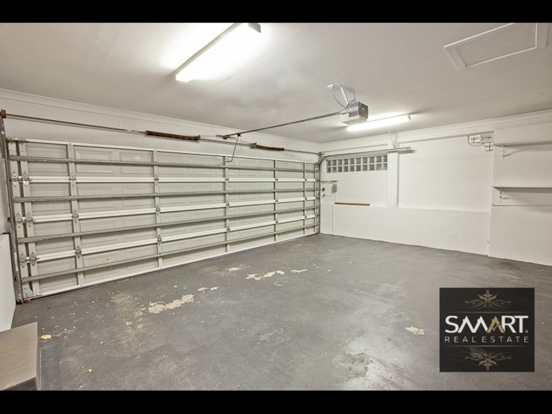 2/7 Inga Avenue, Bundall QLD 4217