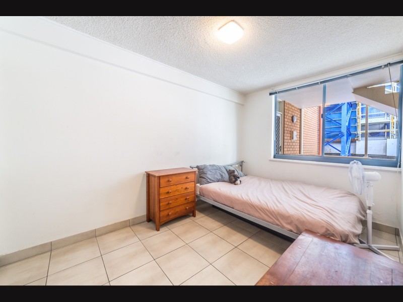 17/120 The Esplanade, Surfers Paradise QLD 4217