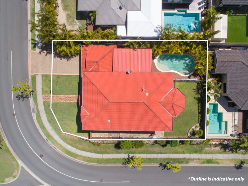 124 Crestwood Drive, Molendinar QLD 4214