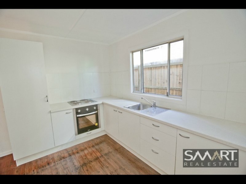 40 Sydney Street, Labrador QLD 4215