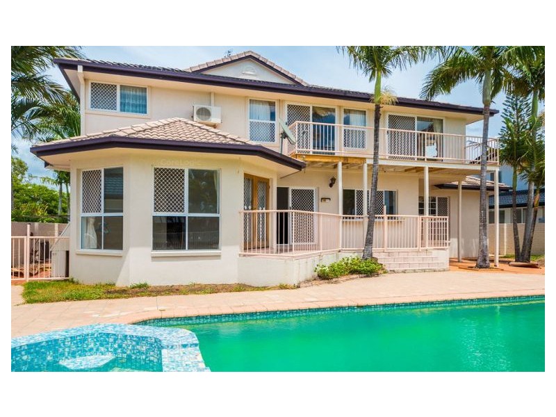 10 Wollundry Place, Mermaid Waters QLD 4218