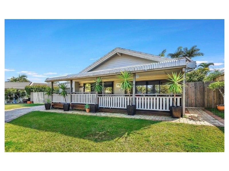 5 Butterfly Court, Benowa QLD 4217