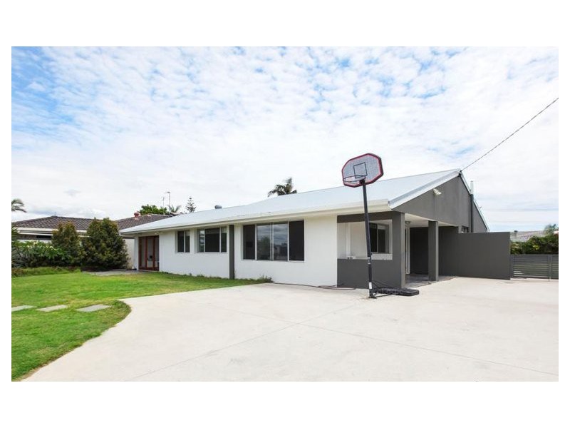 97 Monaco Street, Broadbeach Waters QLD 4218