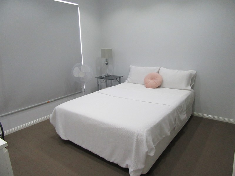 Parkwood QLD 4214