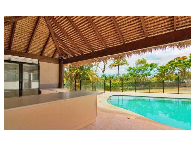 6 Bligh Court, Benowa QLD 4217