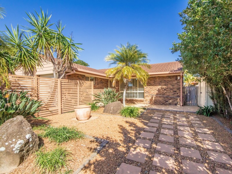1/9 Melanie Place, Labrador QLD 4215