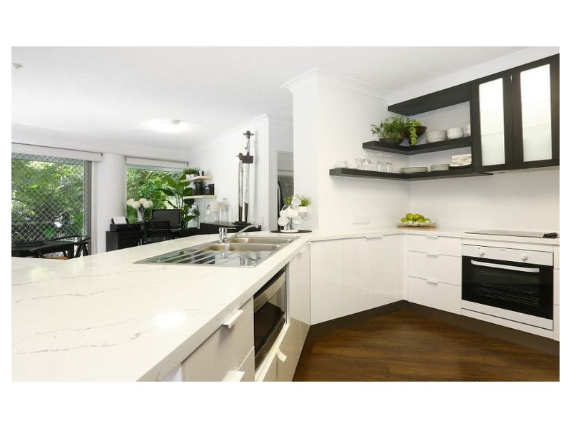 4/19 Riverview Parade, Surfers Paradise QLD 4217