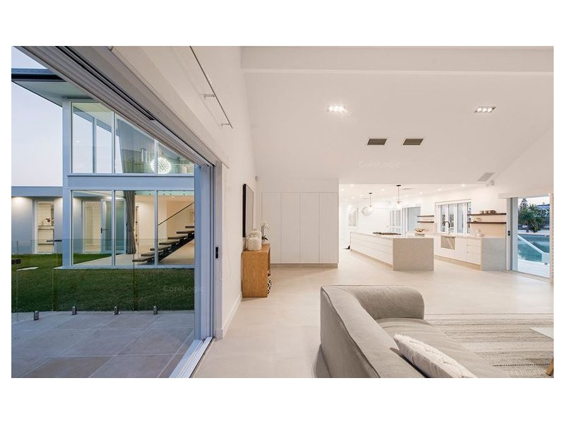 11 Kilkenny Court, Bundall QLD 4217