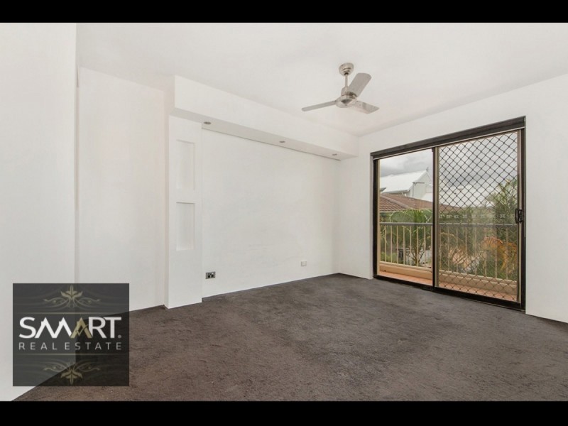 9/68 Stanhill Drive, Chevron Island QLD 4217