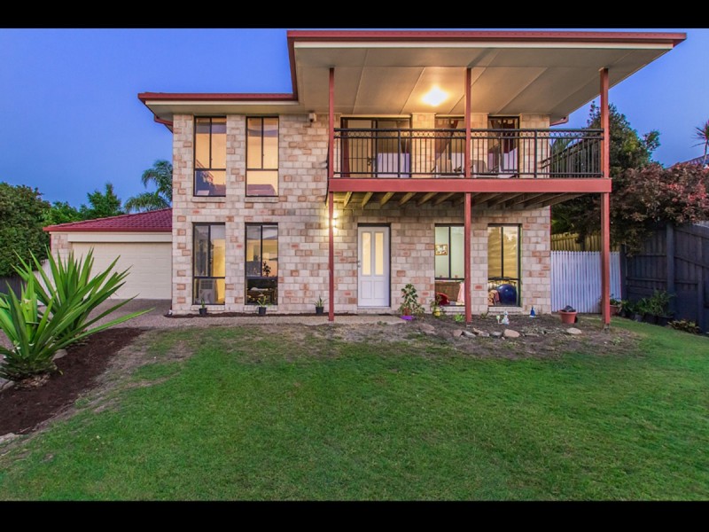 18 Tara Vista Boulevarde, Highland Park QLD 4211
