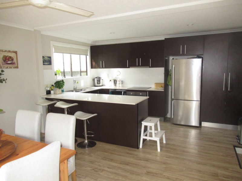 1/8 Onyx Court, Carrara QLD 4211