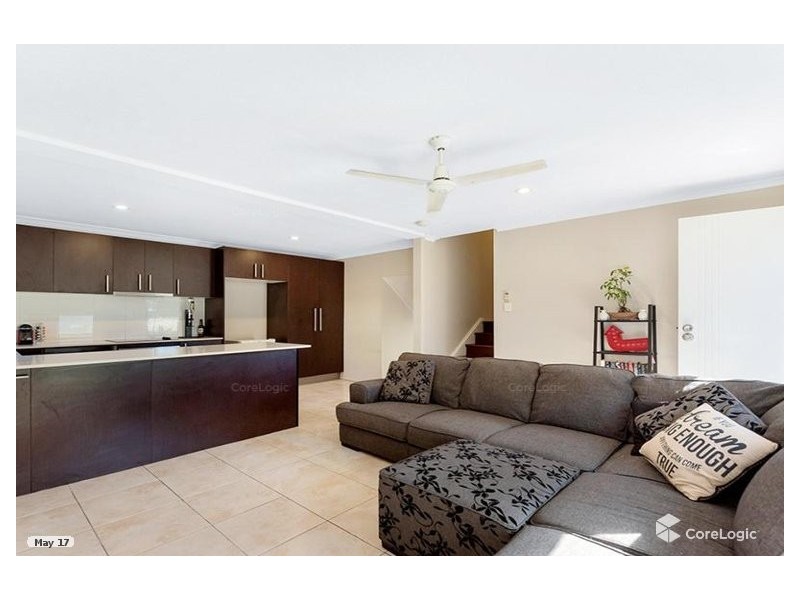 1/8 Onyx Court, Carrara QLD 4211