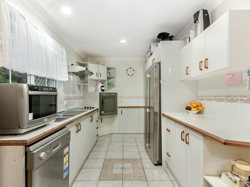 36 Paddington Drive, Carrara QLD 4211