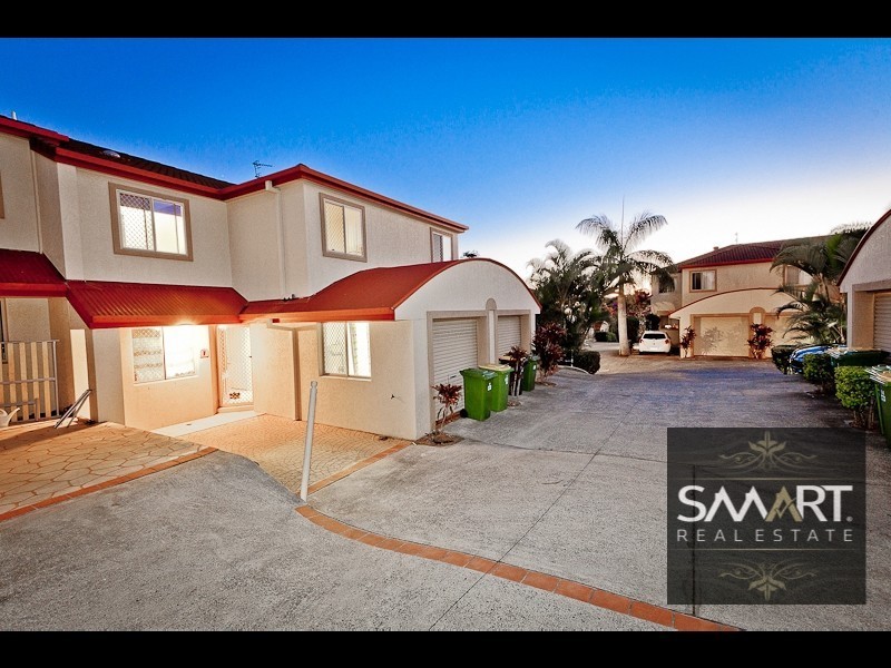 7/94-100 Pohlman Street, Southport QLD 4215