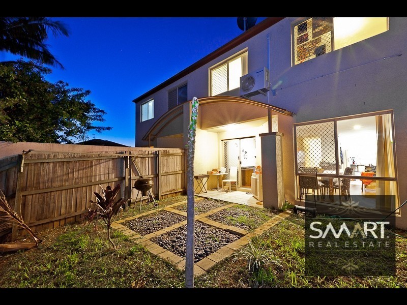 7/94-100 Pohlman Street, Southport QLD 4215