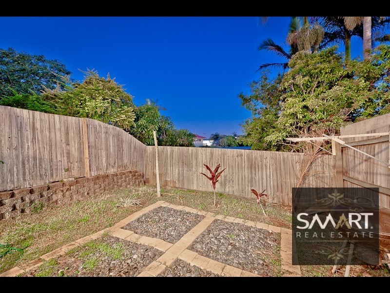 7/94-100 Pohlman Street, Southport QLD 4215