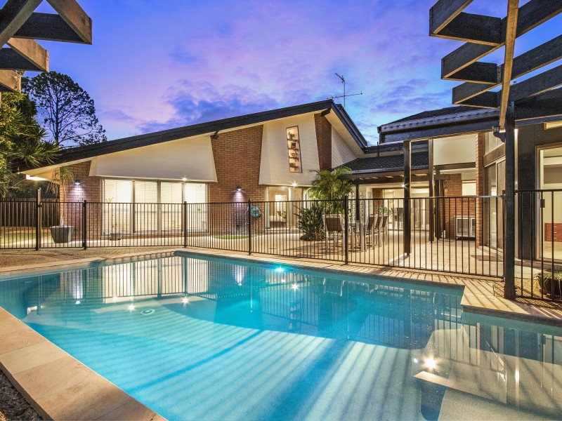 111 Alison Road, Carrara QLD 4211