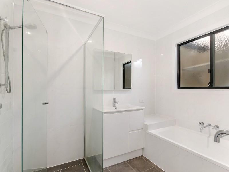 1/56 Hollywell Road, Biggera Waters QLD 4216