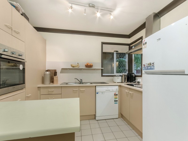 92/128 Benowa Road, Southport QLD 4215