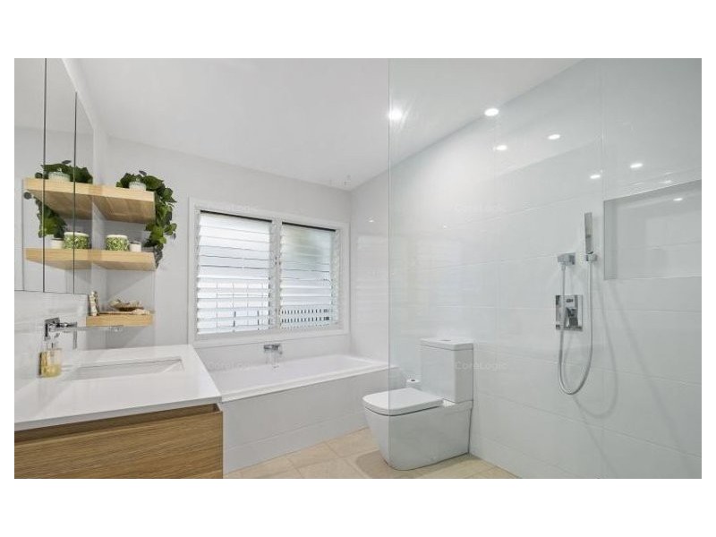 Isle Of Capri QLD 4217