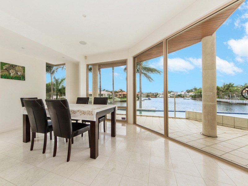 21 Montego Court, Mermaid Waters QLD 4218
