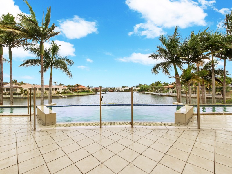 21 Montego Court, Mermaid Waters QLD 4218