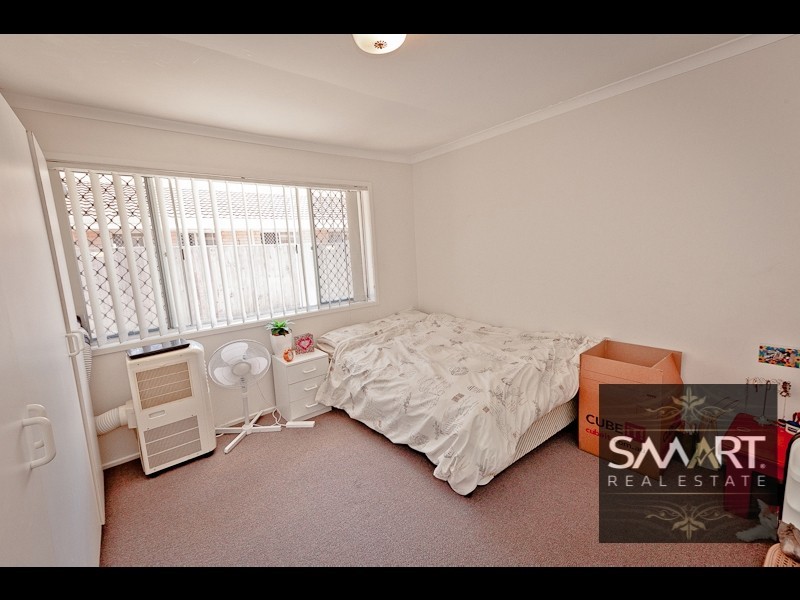 1/20 Parneno Street, Chevron Island QLD 4217
