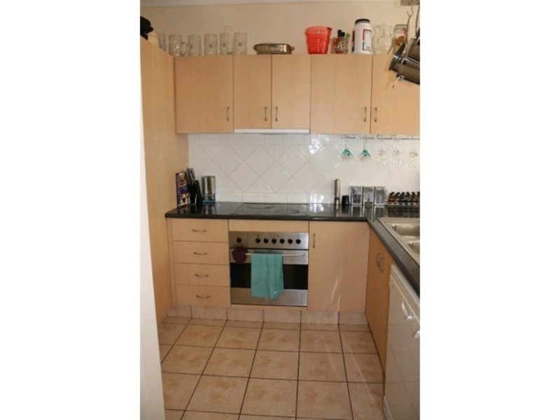 6/25 Blake Street, Southport QLD 4215