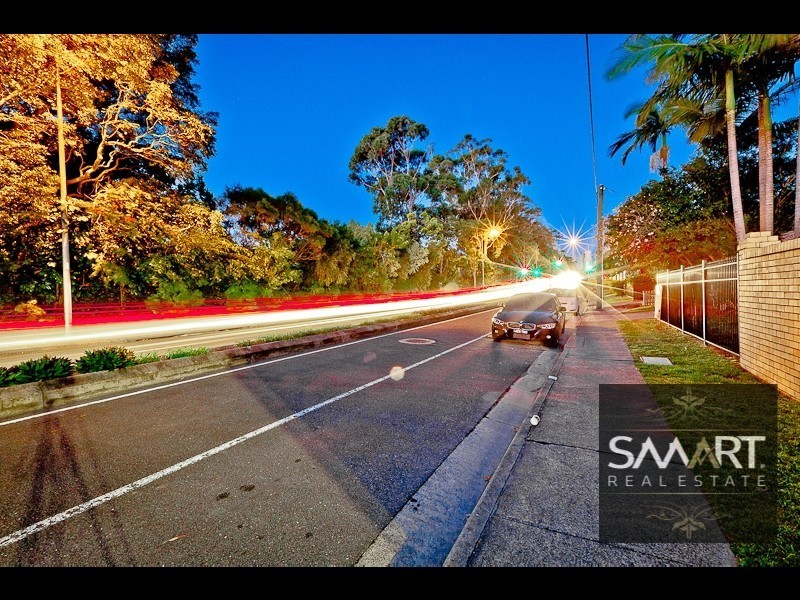 108 Slatyer Avenue, Bundall QLD 4217