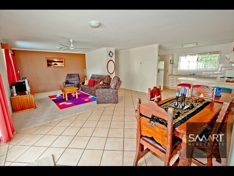 1/82 Brisbane Road, Labrador QLD 4215