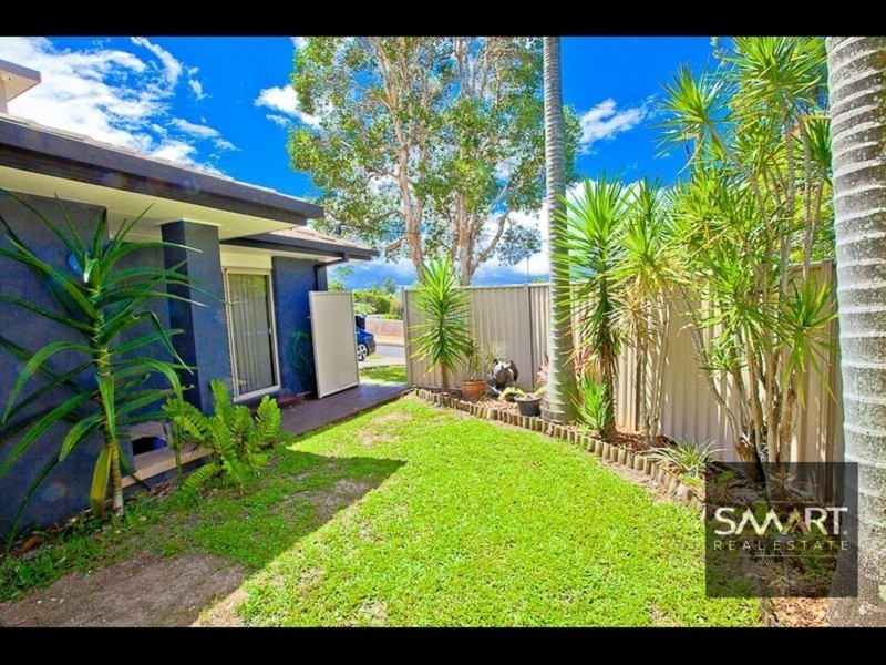 1/82 Brisbane Road, Labrador QLD 4215