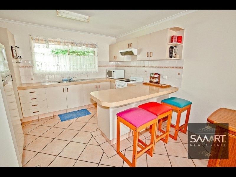 1/82 Brisbane Road, Labrador QLD 4215