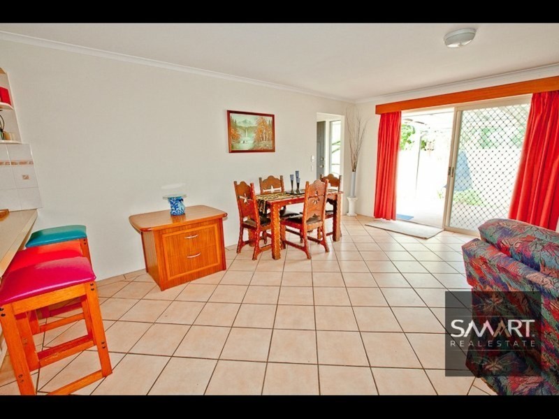 1/82 Brisbane Road, Labrador QLD 4215