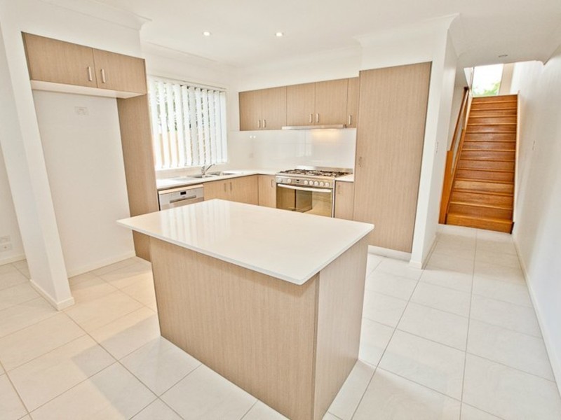 1/13 Nerang-Broadbeach Road, Nerang QLD 4211