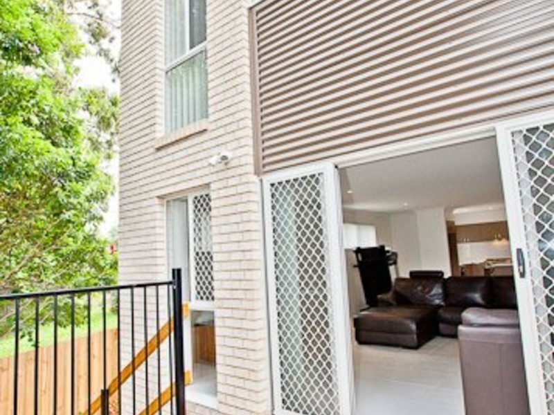 1/13 Nerang-Broadbeach Road, Nerang QLD 4211