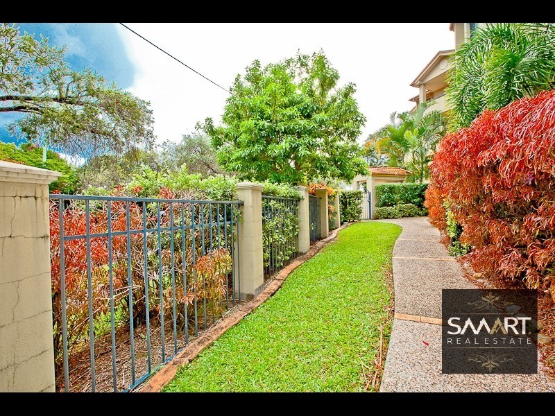 12/25 Chester Terrace, Southport QLD 4215