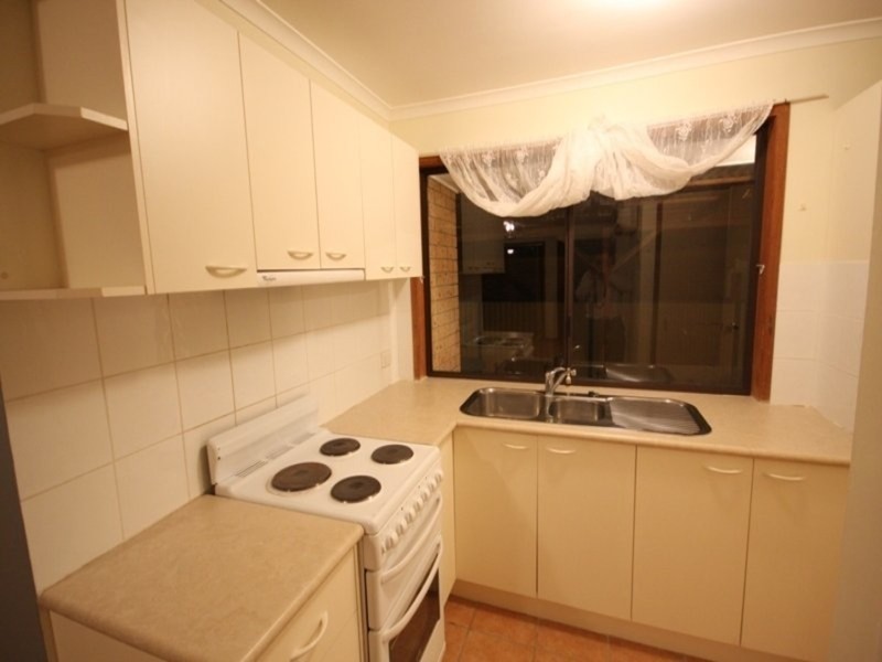 13/11 Hoya Court, Labrador QLD 4215